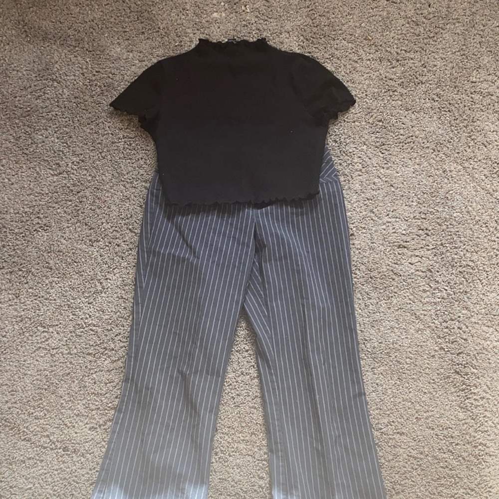 Outfit bundle! (T shirt, flared pants, sun glasses)